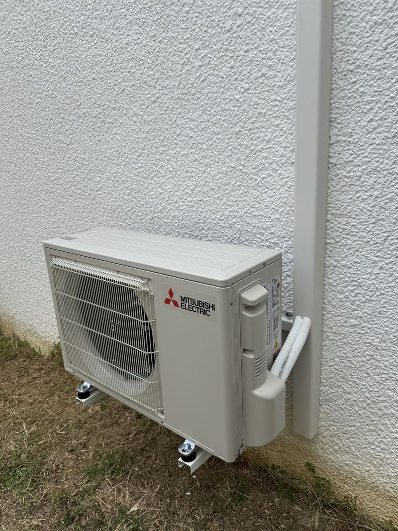 Installation de climatisation mono-split Mitsubishi Electric à Roquettes (31120) par Climatise31 — photo 1